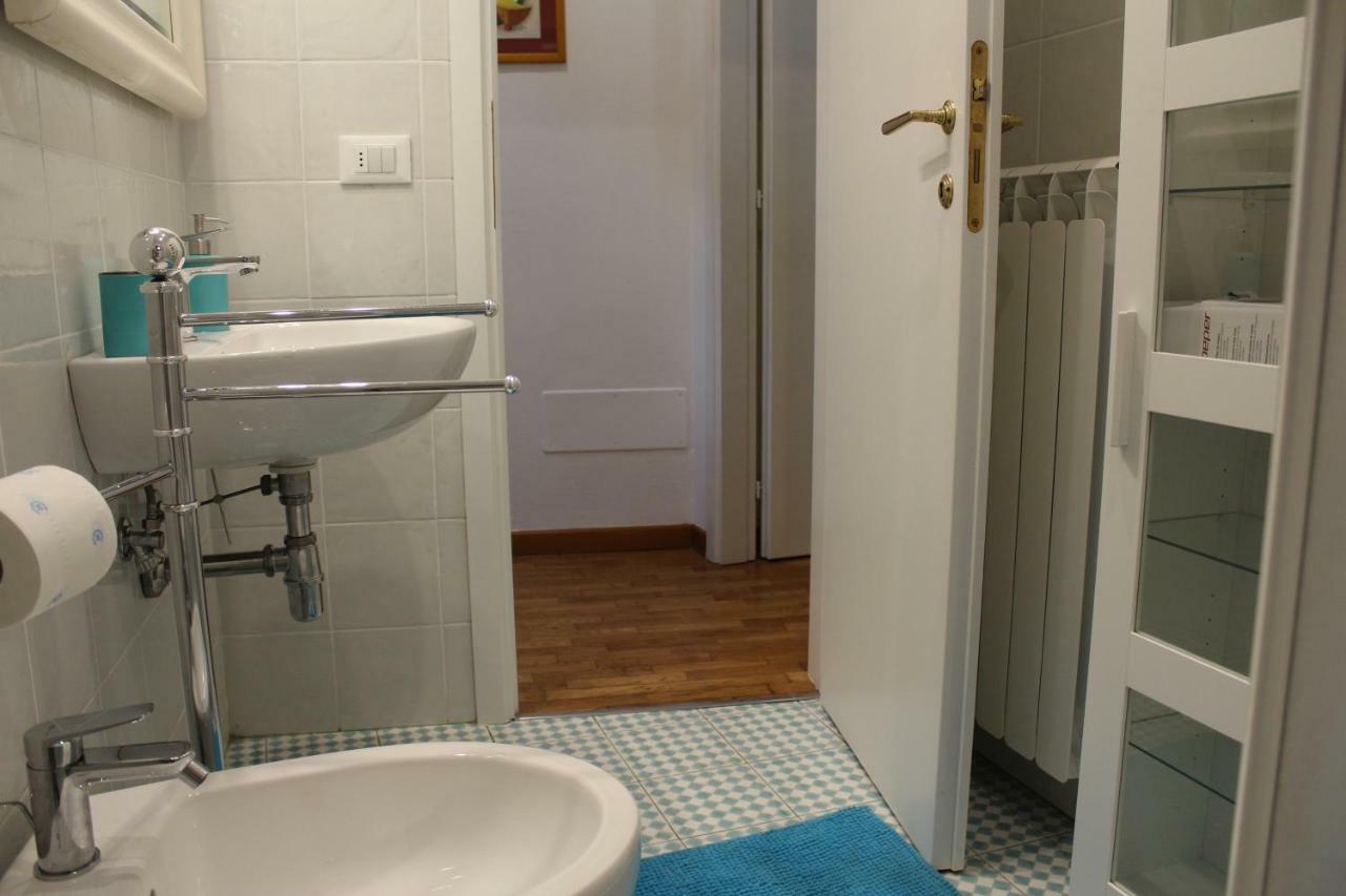 San Lorenzo Central Market Cozy & Quiet Apartment ฟลอเรนซ์ ภายนอก รูปภาพ